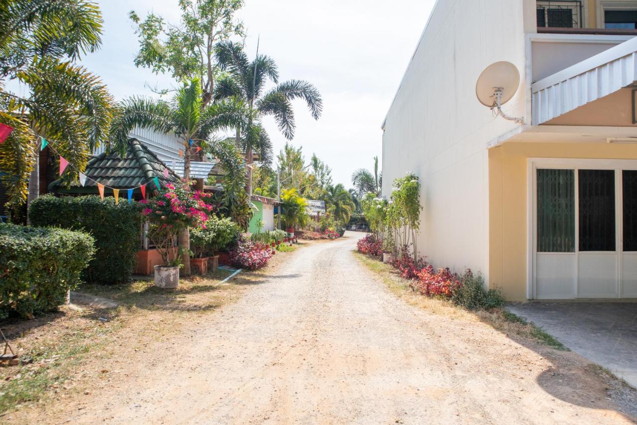 Oyo 627 Sai Thai Garden Home Travel Ао Нанг Экстерьер фото